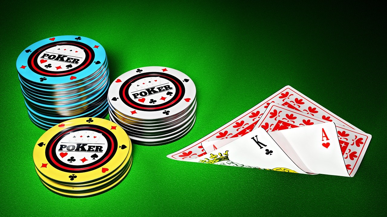 Three Online Poker Tips To Help Improve Your Game